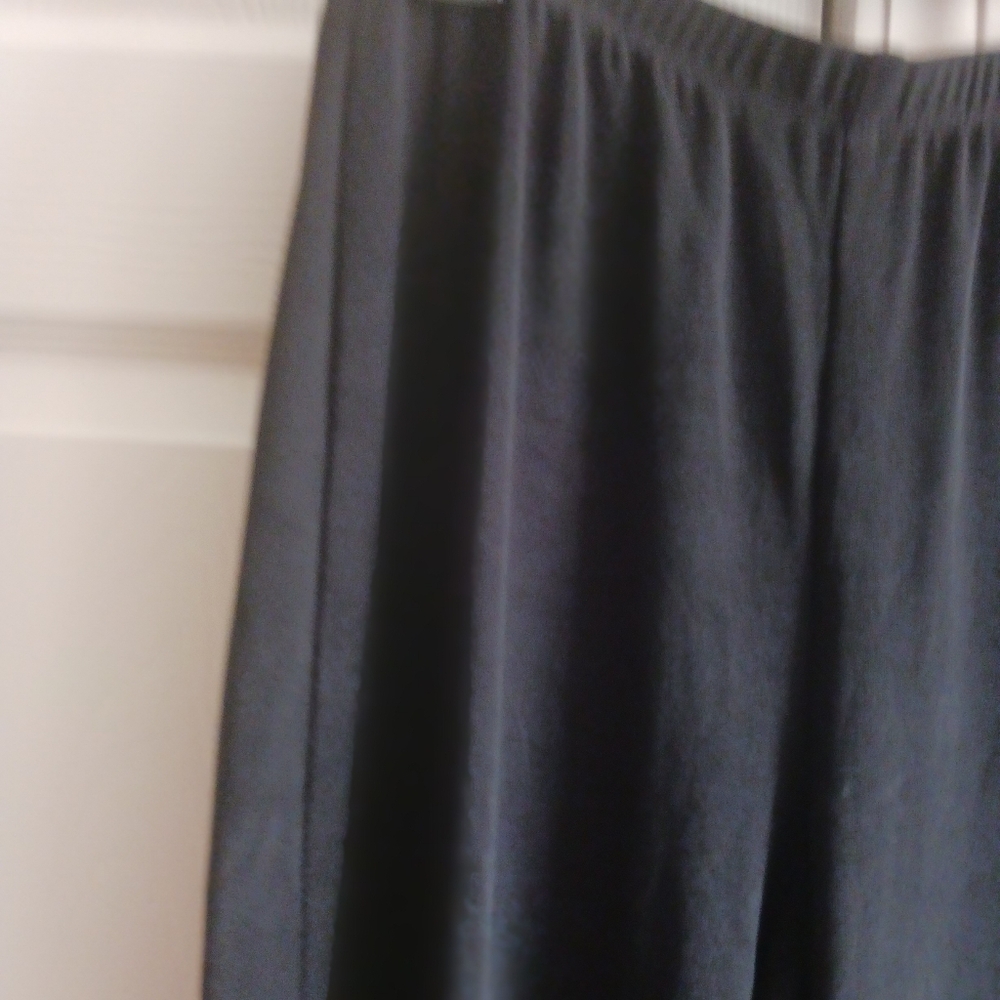 Travelers By Chico's Black Wide Leg Capri Pants. Size 1 Or M/8. - Picture 4 of 4